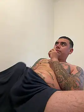davidxxx099 online show from June 2026 06:20:01 PM