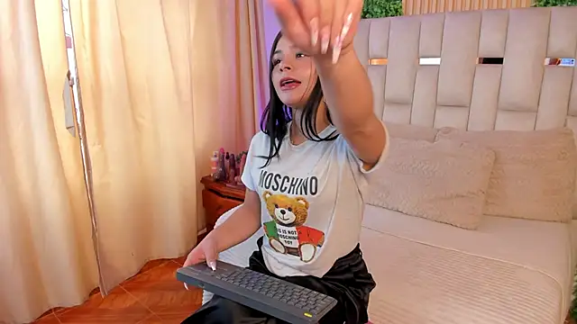 Jade Nmm online show from May 2026 05:09:01 PM