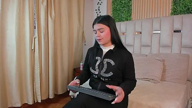 Jade Nmm online show from January 2026 01:26:02 PM