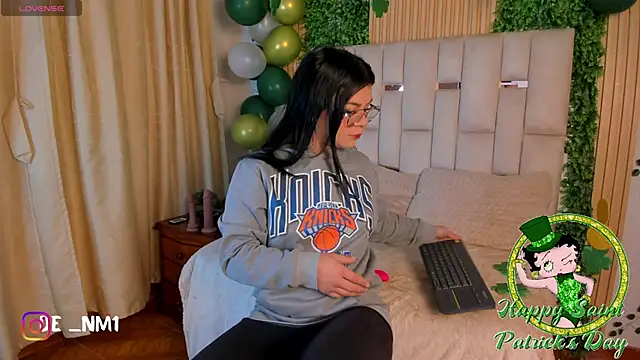 Jade Nmm online show from March 2026 12:51:02 PM