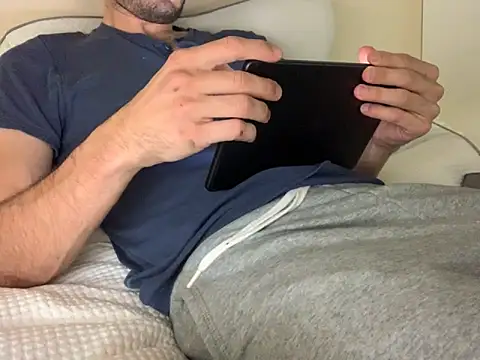 Just2Try online show from November 2025 08:23:01 PM