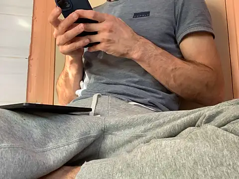 Just2Try online show from November 2025 12:26:01 PM