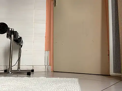 Just2Try online show from December 2025 10:42:02 AM