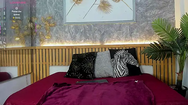 princequinn  online show from September 2025 07:52:01 PM