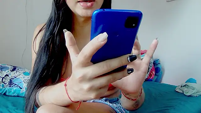 alejadolly online show from March 2026 05:18:01 PM