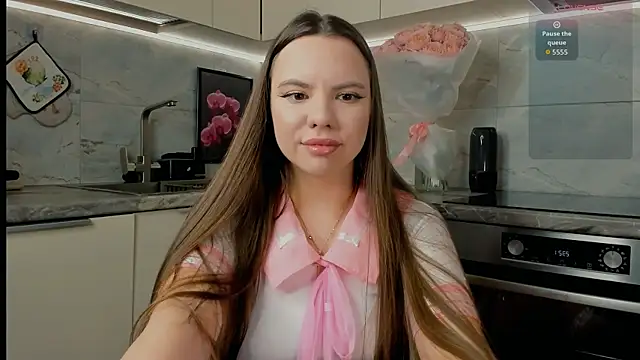 Chloe loo online show from January 2026 08:23:02 PM