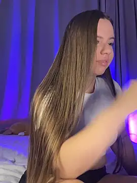 Chloe loo online show from September 2025 07:20:02 PM