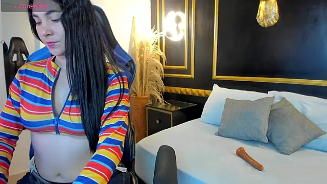 lisaa brown  online show from September 2025 08:20:02 PM