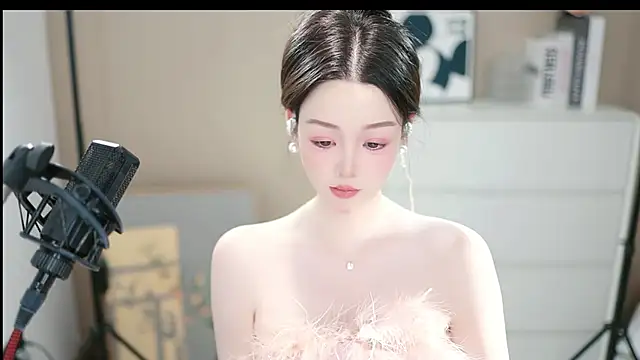 abbyli12 online show from November 2025 04:28:01 PM