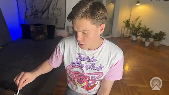 RusBradPitt online show from February 2026 03:33:01 PM