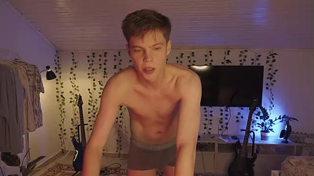 RusBradPitt online show from September 2025 11:05:01 AM