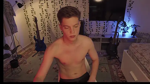 RusBradPitt online show from September 2025 10:43:02 AM