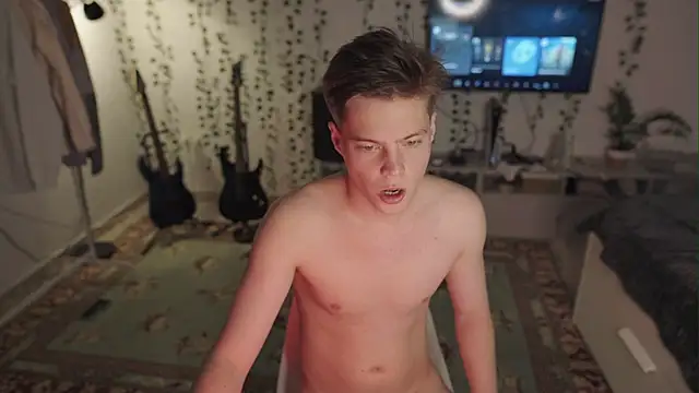 RusBradPitt online show from November 2025 12:53:02 PM