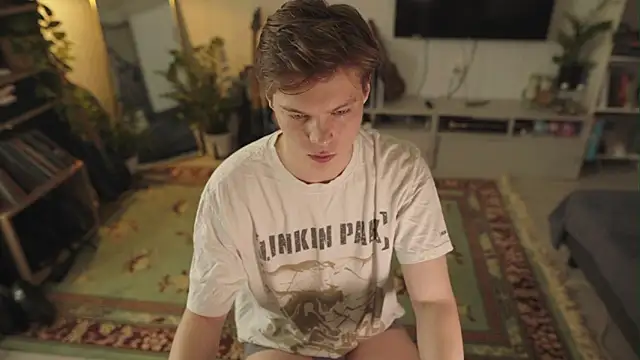 RusBradPitt online show from April 2026 02:19:01 PM