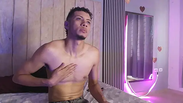 Snapshot of DustinandJordan chatting on November 2025 01:34:02 PM DustinandJordan online show from November 2025 01:34:02 PM