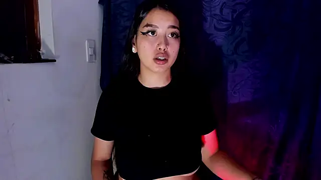 Snapshot of Viioleett_cum chatting on October 2025 03:35:02 PM Viioleett cum online show from October 2025 03:35:02 PM