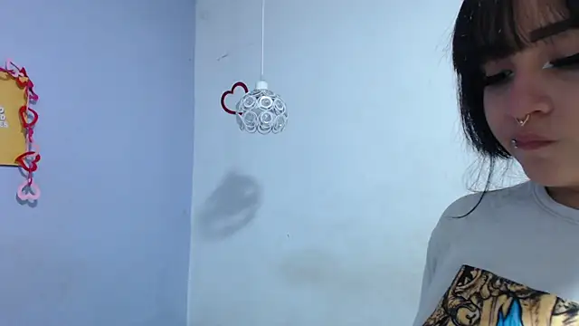 Snapshot of onixandghosty1 chatting on December 2025 07:02:02 PM onixandghosty1 online show from December 2025 07:02:02 PM