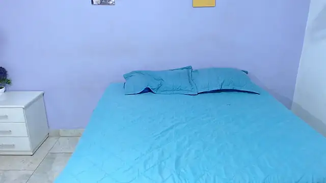 Snapshot of onixandghosty1 chatting on October 2025 07:02:01 PM onixandghosty1 online show from October 2025 07:02:01 PM