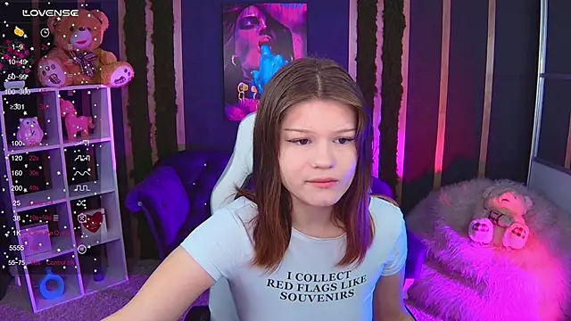 Lunamytrend online show from November 2025 06:13:01 AM