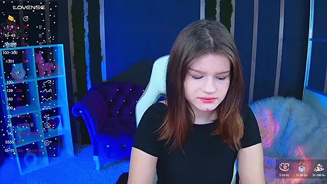 Lunamytrend online show from November 2025 06:12:02 AM