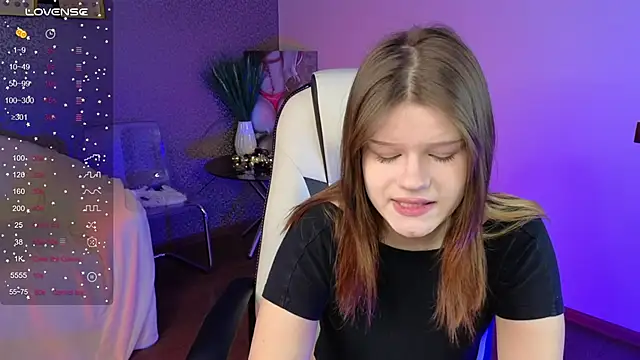 Lunamytrend online show from December 2025 09:48:02 AM