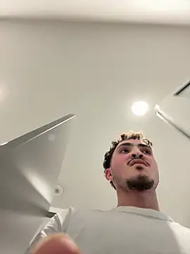 amo660 online show from April 2026 05:06:02 PM