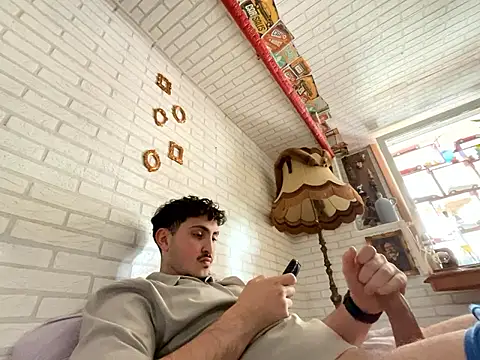 amo660 online show from April 2026 12:00:01 PM