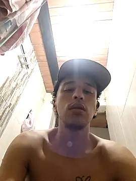 Snapshot of Santi2323xxX chatting on May 2026 03:59:01 AM Santi2323xxX online show from May 2026 03:59:01 AM