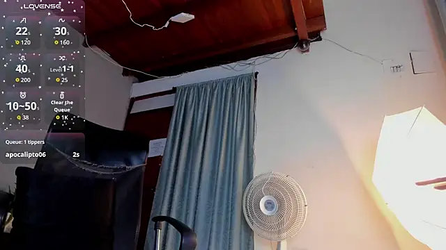 Snapshot of Markuss__ chatting on October 2025 02:32:01 AM Markuss online show from October 2025 02:32:01 AM