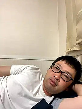 shin0689 online show from September 2025 01:18:01 PM