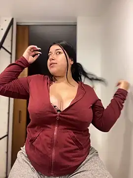 Tokio Sakura online show from November 2025 09:15:01 PM