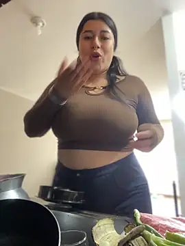 Tokio Sakura online show from November 2025 06:11:02 PM