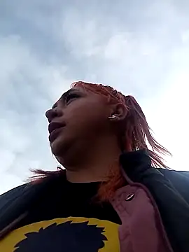 Snapshot of Mariana-94 chatting on November 2025 11:44:01 AM Mariana-94 online show from November 2025 11:44:01 AM