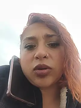 Snapshot of Mariana-94 chatting on June 2026 01:11:01 PM Mariana-94 online show from June 2026 01:11:01 PM