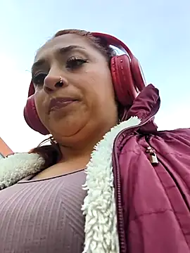 Snapshot of Mariana-94 chatting on April 2026 11:25:01 AM Mariana-94 online show from April 2026 11:25:01 AM