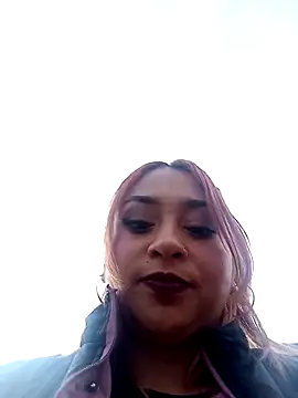 Snapshot of Mariana-94 chatting on November 2025 11:37:01 AM Mariana-94 online show from November 2025 11:37:01 AM