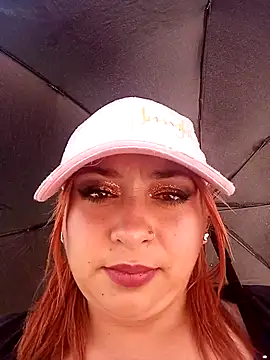 Snapshot of Mariana-94 chatting on December 2025 02:22:02 PM Mariana-94 online show from December 2025 02:22:02 PM