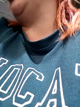 Snapshot of Mariana-94 chatting on September 2025 09:21:01 PM Mariana-94 online show from September 2025 09:21:01 PM