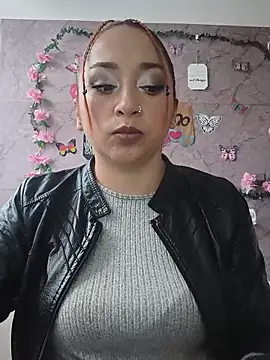 Snapshot of Mariana-94 chatting on June 2026 11:32:02 AM Mariana-94 online show from June 2026 11:32:02 AM