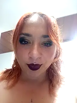 Snapshot of Mariana-94 chatting on October 2025 12:04:01 PM Mariana-94 online show from October 2025 12:04:01 PM