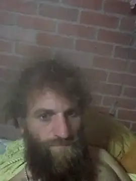 bearded cross online show from October 2025 02:56:02 AM