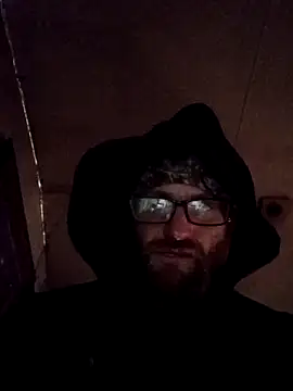 bearded cross online show from February 2026 01:54:02 PM