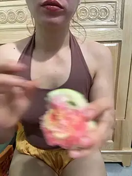 Snapshot of Mei-mei99 chatting on September 2025 12:22:02 AM Mei-mei99 online show from September 2025 12:22:02 AM