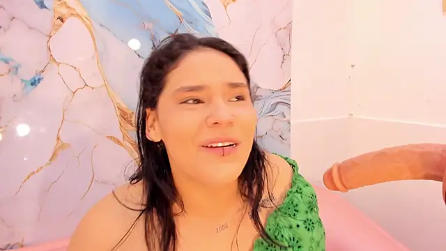 TIFFANY GLOW   online show from October 2025 07:35:02 PM