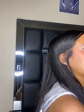 Kendra C online show from November 2025 11:15:01 PM