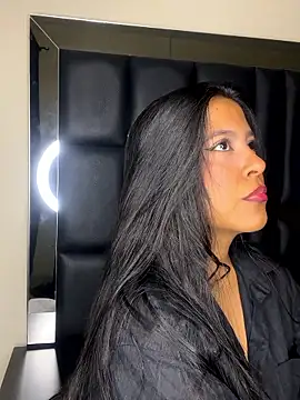 Kendra C online show from November 2025 10:57:02 PM