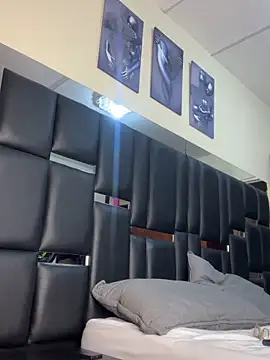 Kendra C online show from November 2025 01:11:02 AM