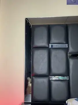 Kendra C online show from November 2025 02:18:02 AM