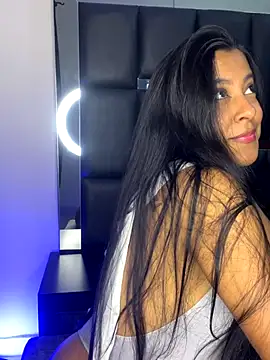 Kendra C online show from November 2025 01:21:01 AM