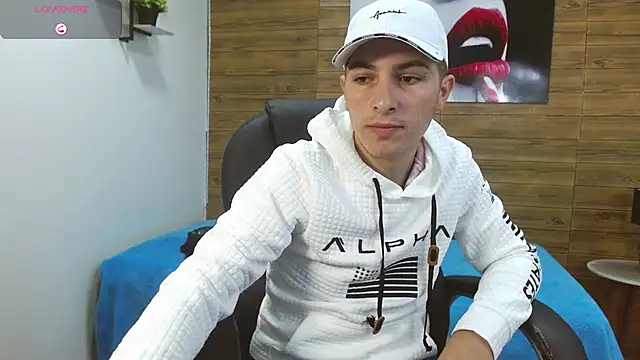 taner king online show from December 2025 02:43:02 AM